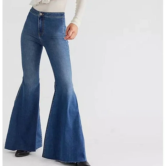 NWT Vintage-inspired Free People Just Float On Flare Jeans Womens Size 31 - Picture 1 of 14